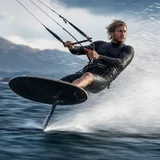 Vitesse et puissance en action de kite foil