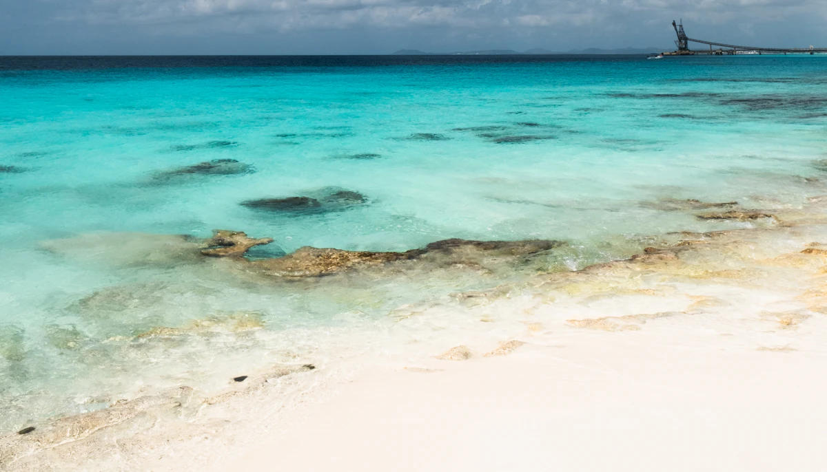 Le littoral de Bonaire près du saltpier