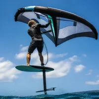 Rider de wing foil en action, sport en pleine expansion