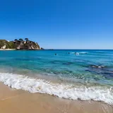 Soleil et ciel bleu sur une plage des Landes